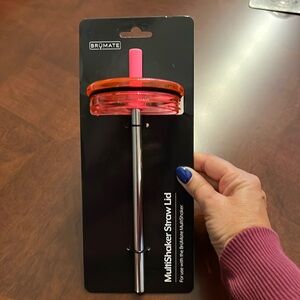 Brumate multishaker straw in neon pink